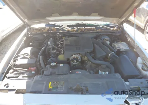 2005 Mercury Grand Marquis Ls/Lse from USA, damaged, VIN 2MEFM75W25X671441